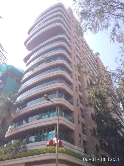 3 BHK Grand Imperial in Khar West