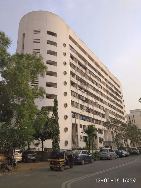 2 BHK Lake Side in Powai