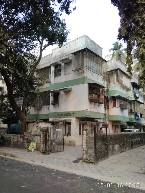2 BHK Snow White