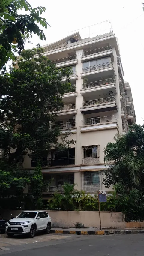 Building reference photo · New Garden View, Bandra West
