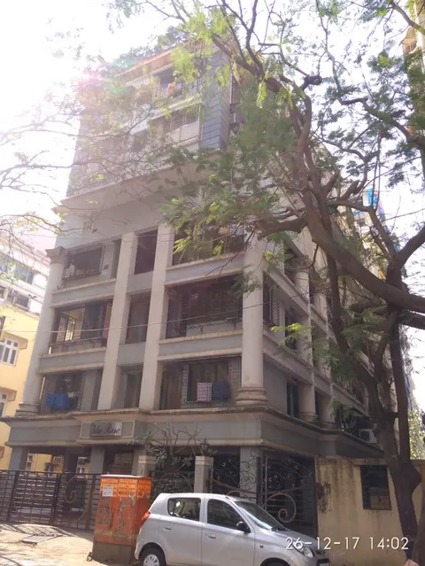 4 BHK Blue Rose in Bandra West
