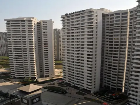4 BHK Emerald Isle in Powai