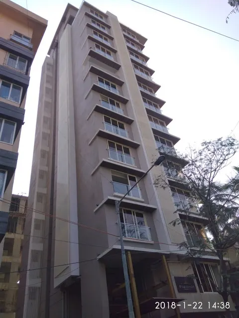 3 BHK Vogue in Santacruz West