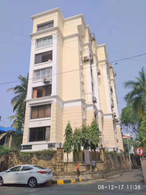 3 BHK Royal Manor in Bandra West