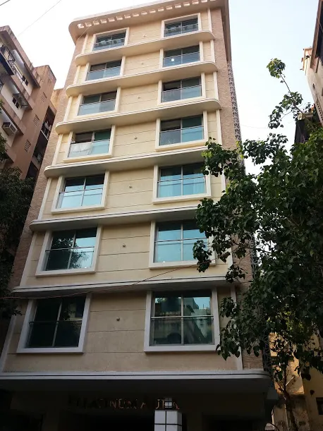 2 BHK Platinum Aura in Khar West