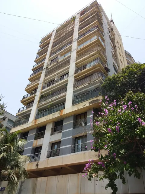 4 BHK Hicon Residency