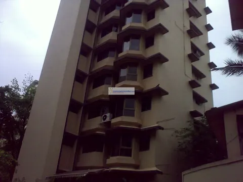 3 BHK Solitaire Apartments in Bandra West