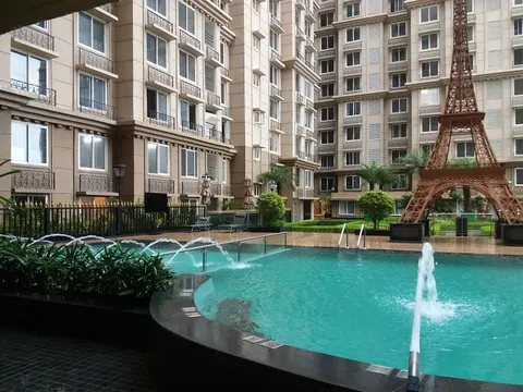 2 BHK Kanakia Paris in Bandra East, photo 2