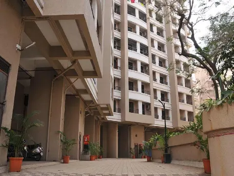 2 BHK in Satellite Royale