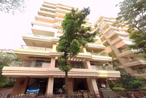 2 BHK Deepali in Bandra West, photo 1