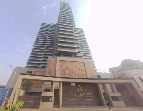 4 BHK 81 Aureate in Bandra West