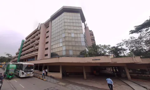 Commercial Office Space Ahura Centre in Andheri East