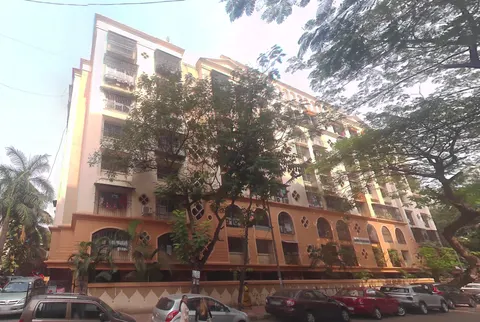 4 BHK Shiv Parvati in Andheri West, photo 2
