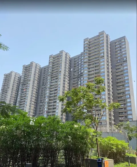 3 BHK Wadhwa The Address in Ghatkopar West, photo 2