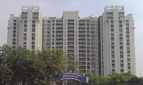 3 BHK Hill Crest in Andheri East, photo 2