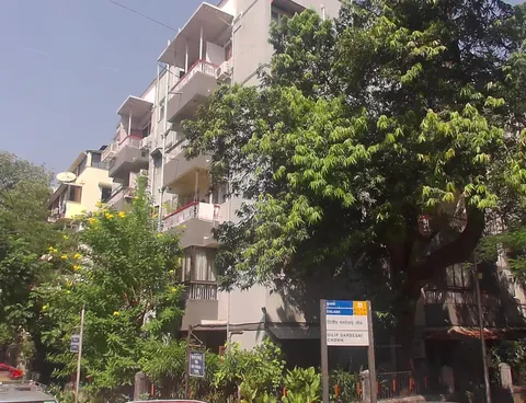 2 BHK Corinthian in Colaba