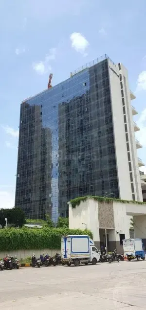Office Space Lodha Supremus