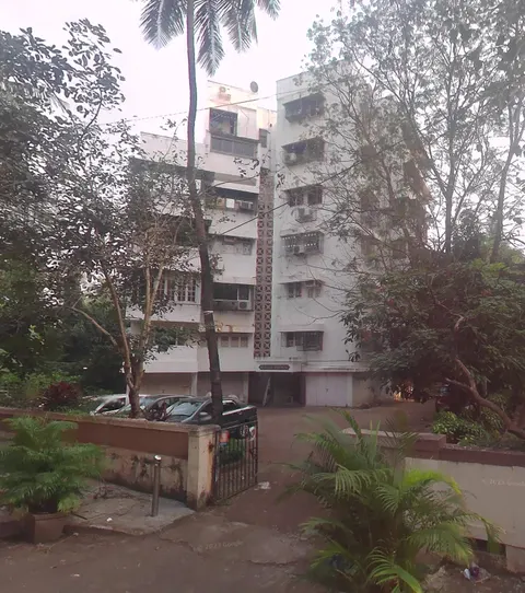 2 BHK West Coast Apartment in Bandra West, photo 1