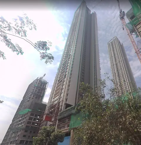 5 BHK Lodha Azzuro in Parel