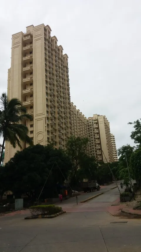 1 BHK Regent Hill