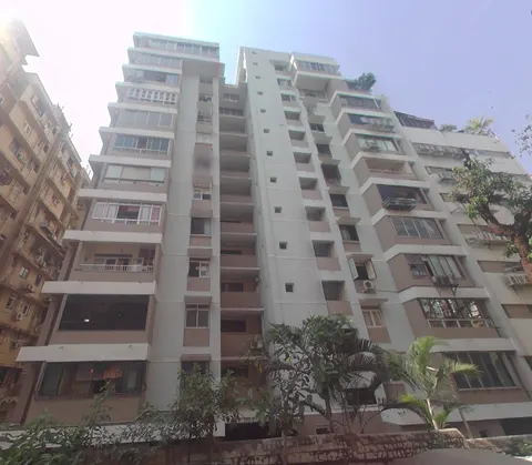 3 BHK Fariyas Building in Kemps Corner