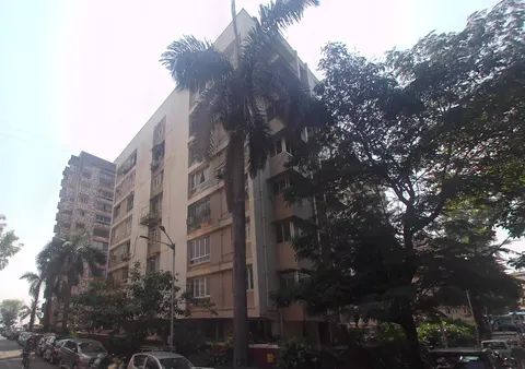 2.5 BHK Ferena Building in Colaba