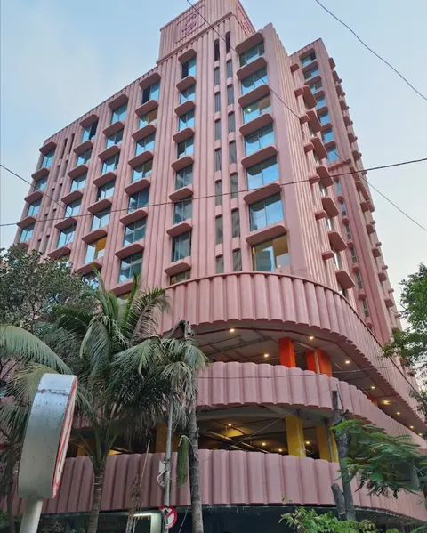 4 BHK Satguru Rendezvous in Bandra West, photo 2