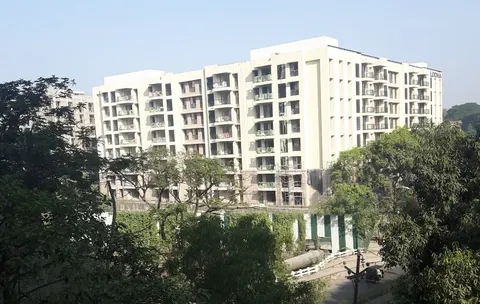 4 BHK Lodha Sterling