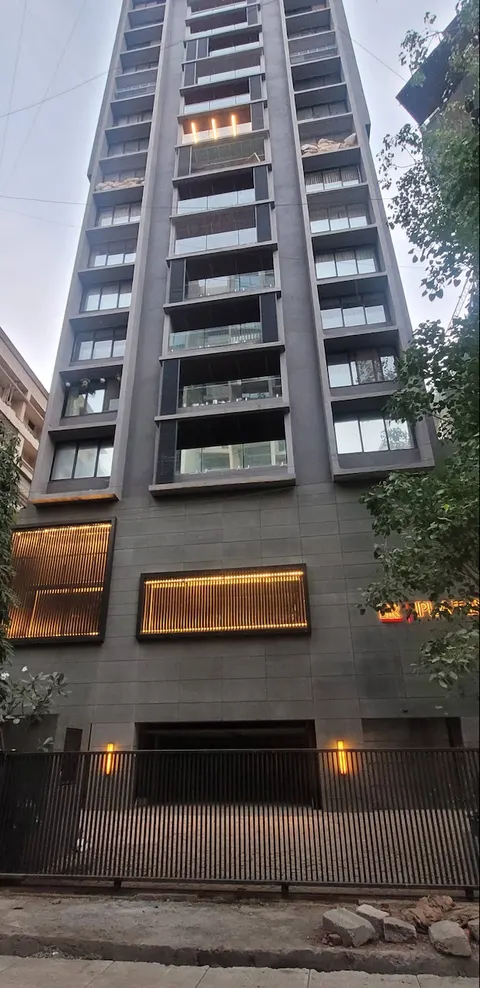 4 BHK Platina in Santacruz West, photo 2