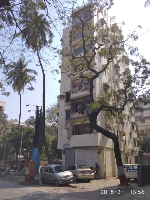 2.5 BHK Link Apartment in Khar West