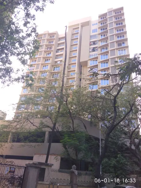 4 BHK Supreme Badrinath in Khar West, photo 2