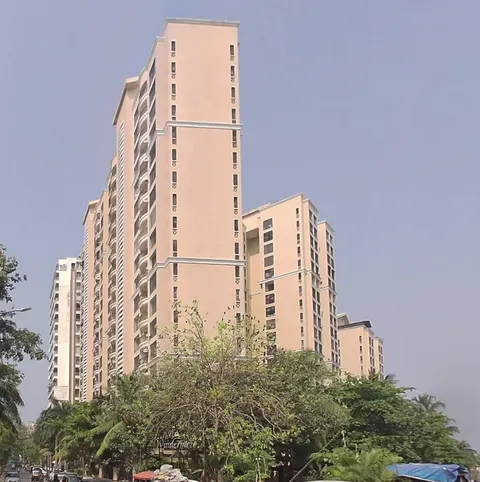 3 BHK Raheja Windermere in Andheri West, photo 3