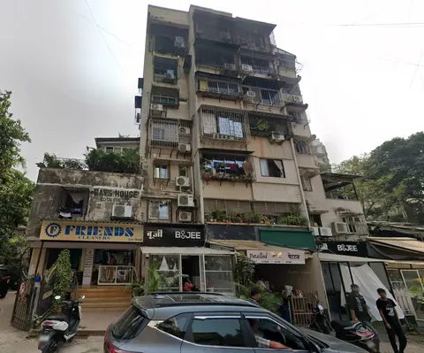 1.5 BHK Rays House in Bandra West