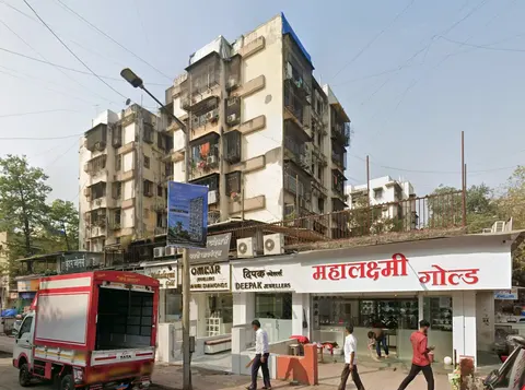 1 BHK Ellora Building in Khar West