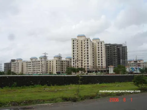 2 BHK Valentina in Thane West, photo 6