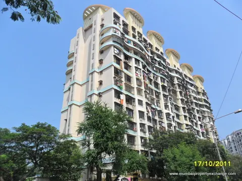 3 BHK Raj Heights in Kandivali West