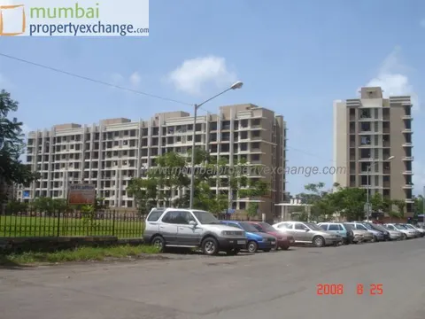 2 BHK Veena Santoor in Kandivali West, photo 3