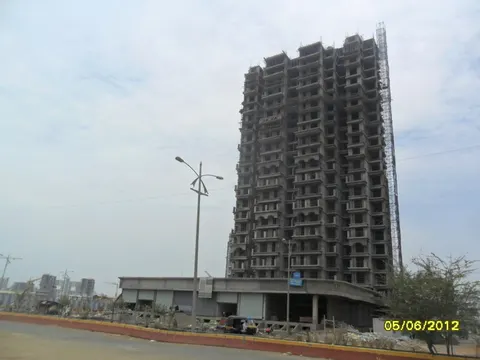2 BHK Monarch Luxuria in Kharghar, photo 5