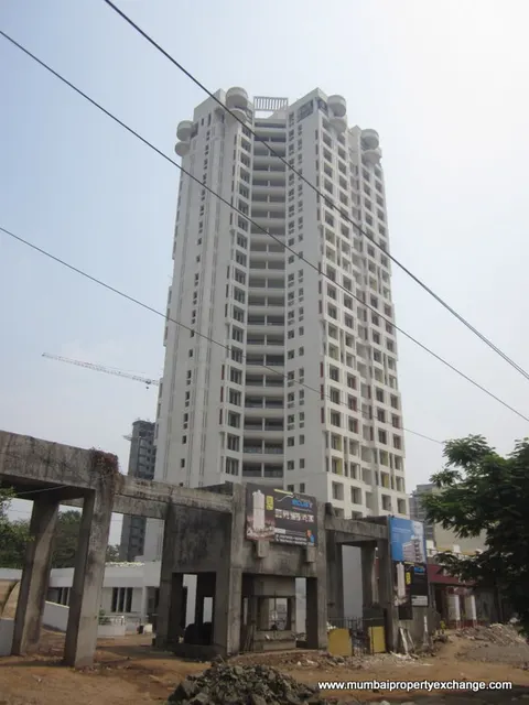 2 BHK Pataskar Eclat in Thane West, photo 1