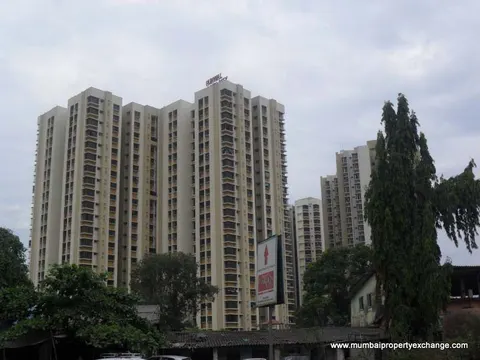 2.5 BHK Runwal Garden City in Thane West, photo 3