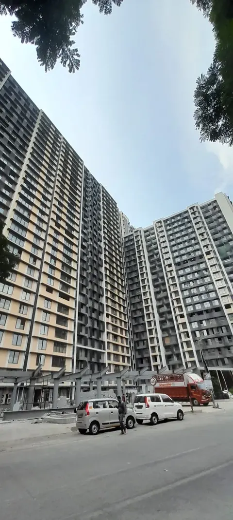 Ten BKC by Adani Realty