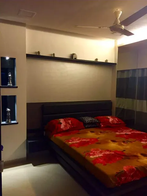 2 BHK Lok Nirman in Khar West, photo 4