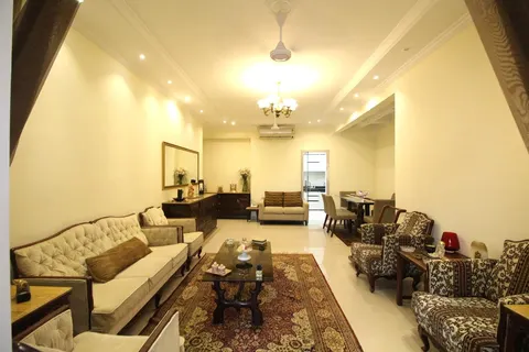 3 BHK Metropolitan in Bandra West, photo 2