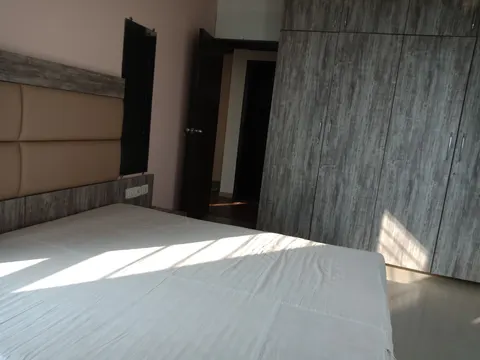 2.5 BHK Oberoi Woods in Goregaon East, photo 6