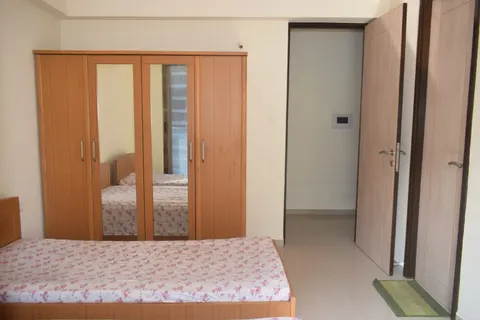 4 BHK Kalpataru Sparkle in Bandra East, photo 6