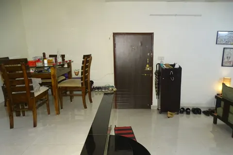 2 BHK Tranquill Treat in Andheri West, photo 2