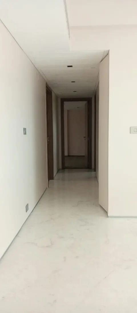 2 BHK Rustomjee Elements in Juhu, photo 4