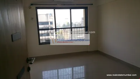 4 BHK Elco Residency in Bandra West, photo 5