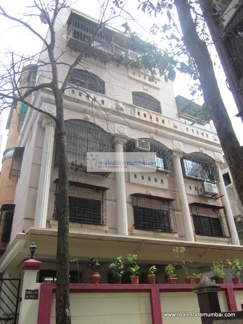 2 BHK Dom Lucia in Bandra West, photo 1