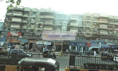 5 BHK in Rizvi Park